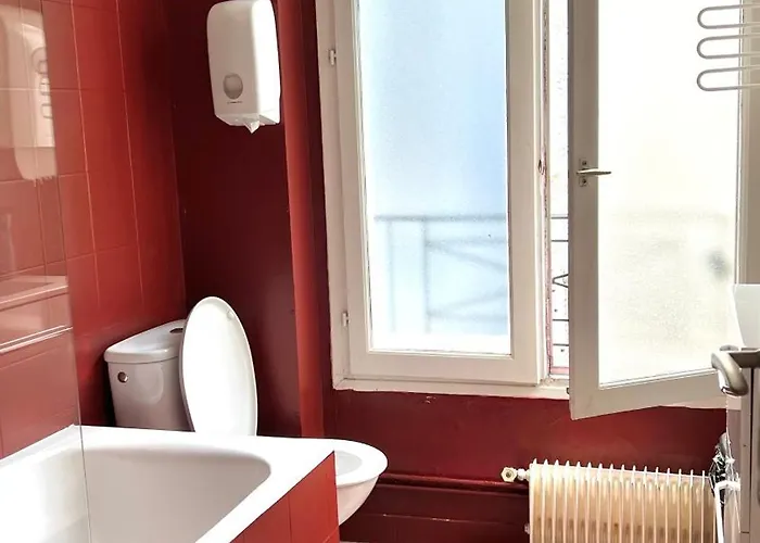 Superbe Maison Pres Du Sacre Coeur 홈스테이