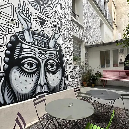 Superbe Maison Pres Du Sacre Coeur Проживание в семье